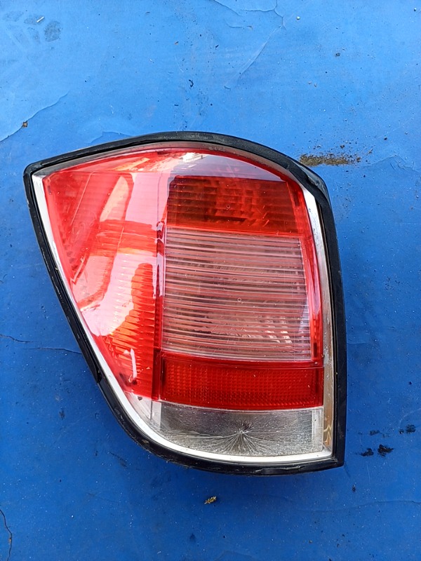 Lampă spate – Parte montare: Stânga , Varianta: Wagon – Opel Astra H [2004 – 2007] wagon 1.6 MT (105 hp)