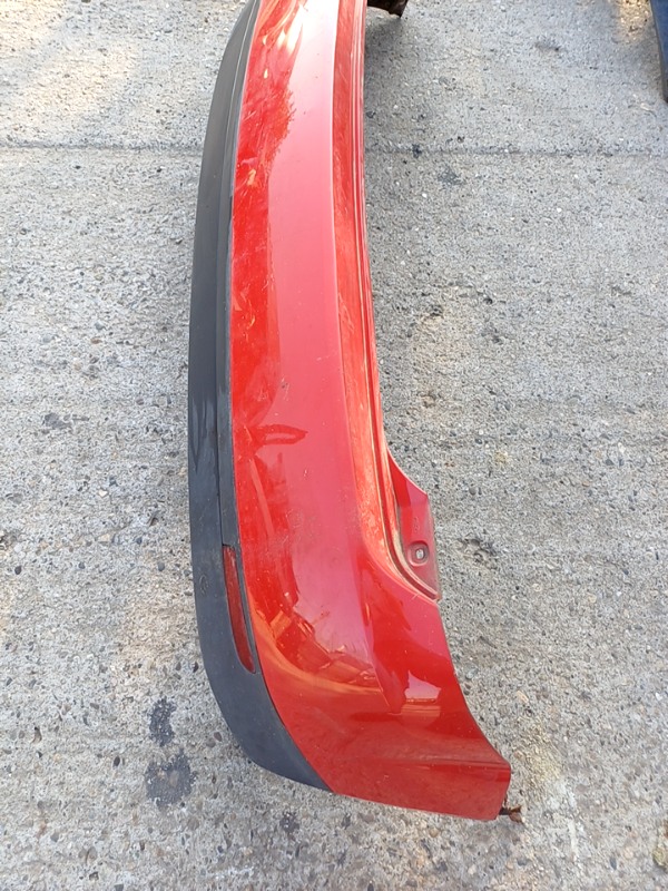 Bară protecție  – Culoare: Roșu, Parte montare: Spate – Ford Fiesta 5 generation [2001 – 2007] Hatchback 3-doors 1.3 MT (60 hp)