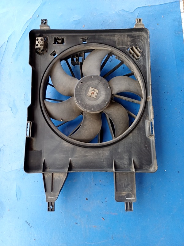 Ventilator răcire – Renault Megane 2 generation [2002 – 2006] Sedan 1.5 dCi MT (82 hp)