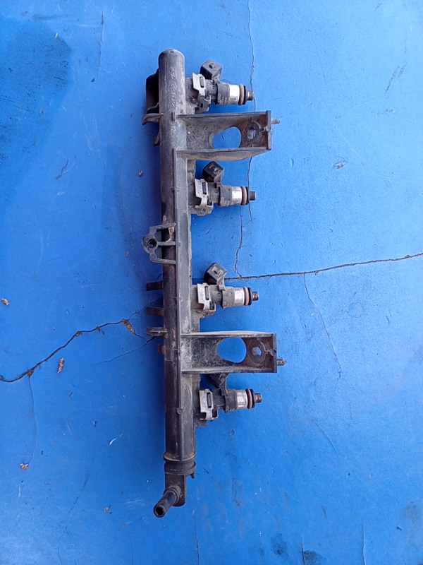 Rampă injectoare – Dacia Logan 1 generation [restyling] [2007 – 2012] Sedan