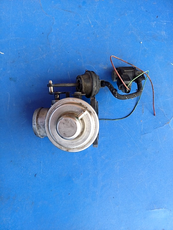 Supapă EGR – Volkswagen Golf 4 generation [1997 – 2006] wagon 1.9 TDI MT (90 hp)