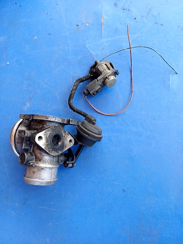 Supapă EGR – Volkswagen Golf 4 generation [1997 – 2006] wagon 1.9 TDI MT (90 hp)