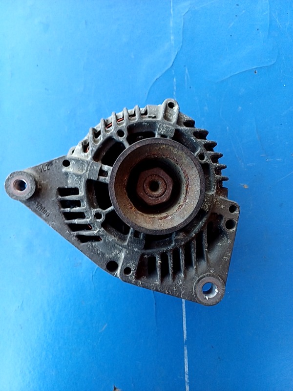 Alternator – Audi A4 B5 [1994 – 1999] Sedan 1.8 MT (125 hp)