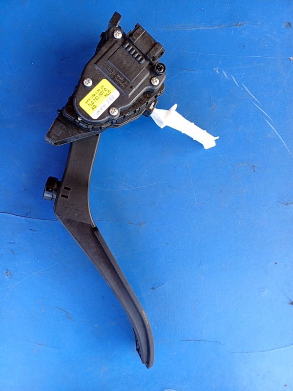 Pedală accelerație – Volkswagen Touareg 2 generation [restyling] [2014 – 2018] Crossover