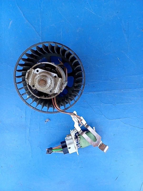 Ventilator habitaclu – Opel Corsa B [restyling] [1997 – 2000] Hatchback 3-doors 1.0 MT (54 hp)