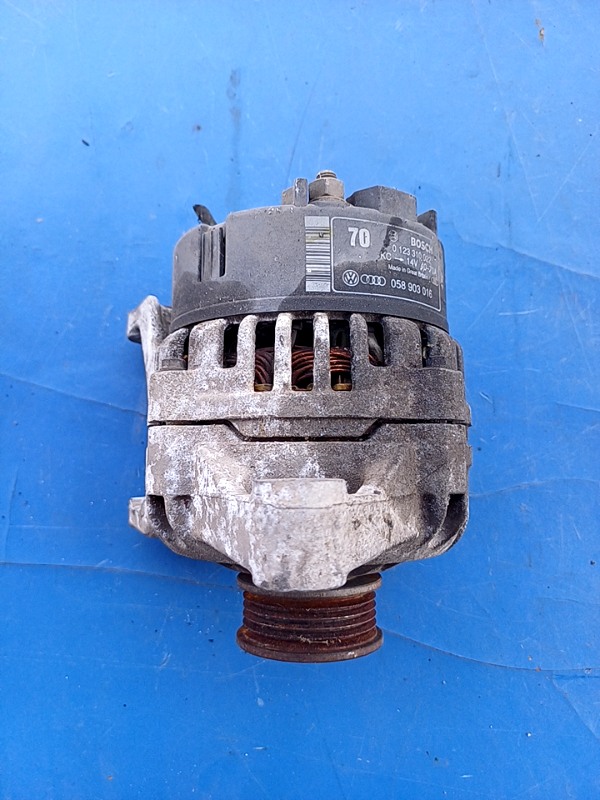 Alternator – Audi A4 B5 [1994 – 1999] Sedan 1.6 MT (101 hp)