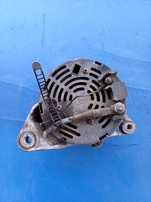 Alternator – Audi A4 B5 [1994 – 1999] Sedan 1.6 MT (101 hp)