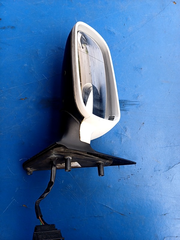 Oglindă  – Culoare: Alb, Electric, Parte montare: Stânga – Skoda Octavia 1 generation [restyling] [2000 – 2010] Liftback 5-doors 1.6 MT (102 hp)