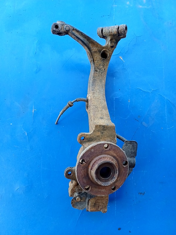 Fuzetă – Parte montare: Dreapta  – Volkswagen Passat B5 [1996 – 2000] wagon 1.9 TDI MT (90 hp)