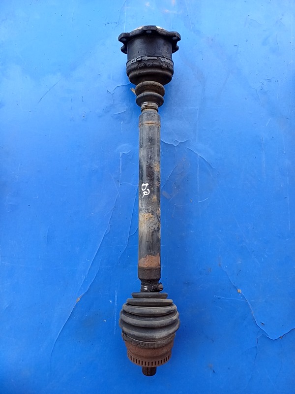 Planetară – Parte montare: Dreapta  – Volkswagen Passat B5 [1996 – 2000] wagon 1.9 TDI MT (90 hp)