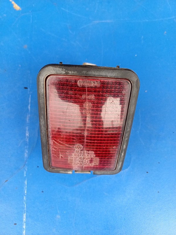 Lampă ceață spate – Volkswagen Transporter T4 [1990 – 2003] Van 1.9 TD L MT (68 hp)