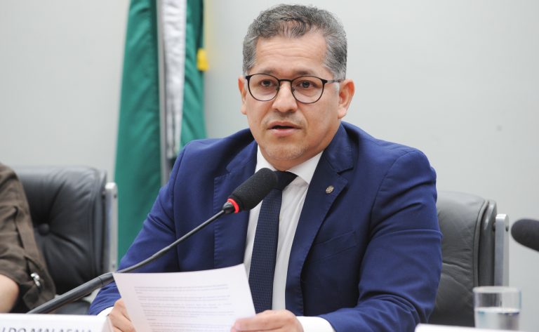 Comissão aprova inclusão de pessoas com autismo entre grupos prioritários para vacinação em emergência sanitária – Notícias Comissão aprova inclusão de pessoas com autismo entre grupos prioritários para vacinação em emergência sanitária – Notícias