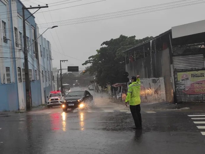 Chove Quase 94 mm em João Pessoa Nas Últimas 24H; Previsão é de mais chuvas Chove Quase 94 mm em João Pessoa Nas Últimas 24H; Previsão é de mais chuvas
