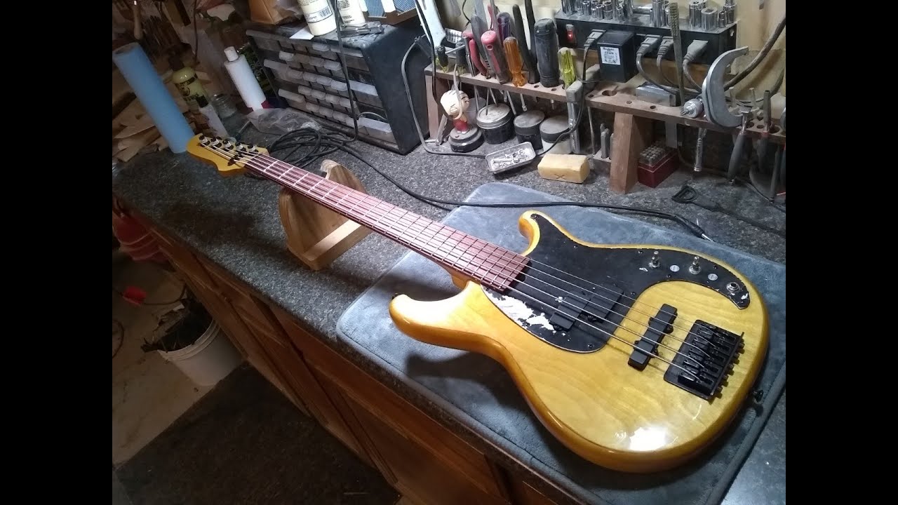 Making a replacement pickguard for Ibanez Roadstar short Making a replacement pickguard for Ibanez Roadstar short