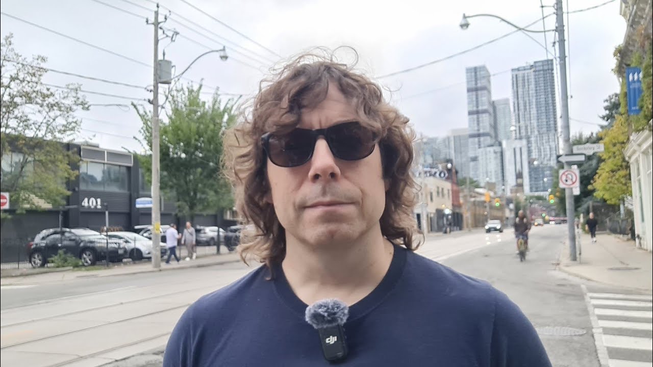 Toronto LIVE: Exploring The City On Late Monday Toronto LIVE: Exploring The City On Late Monday