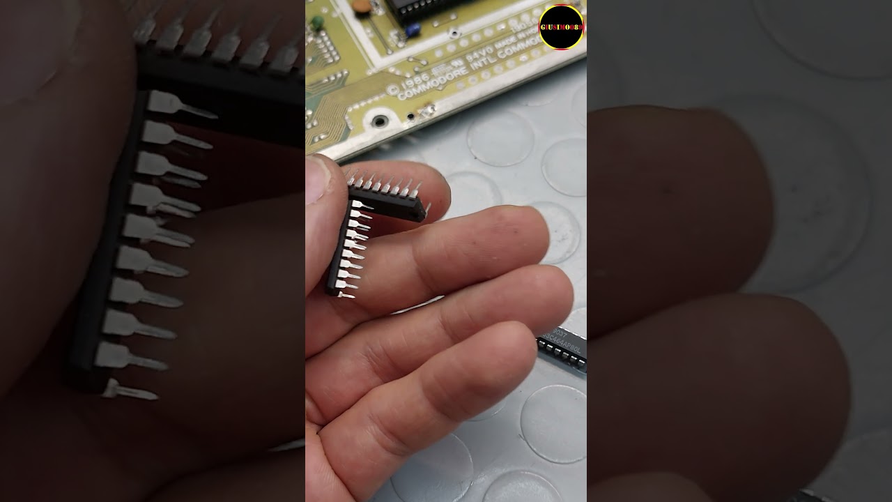 There’s poop on this Commodore 64! There’s poop on this Commodore 64!