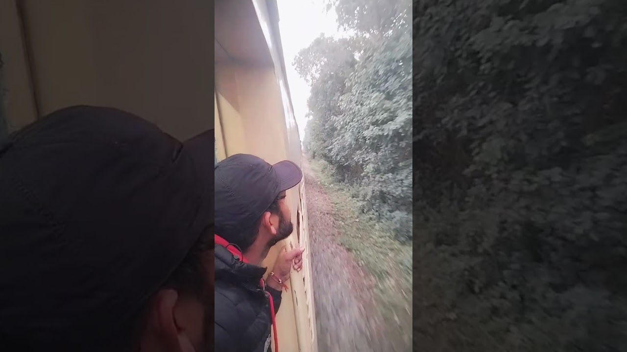 New Hindi music , Vibes of train ..#music #hindi #newhindisong #ytshorts #delhi New Hindi music , Vibes of train ..#music #hindi #newhindisong #ytshorts #delhi