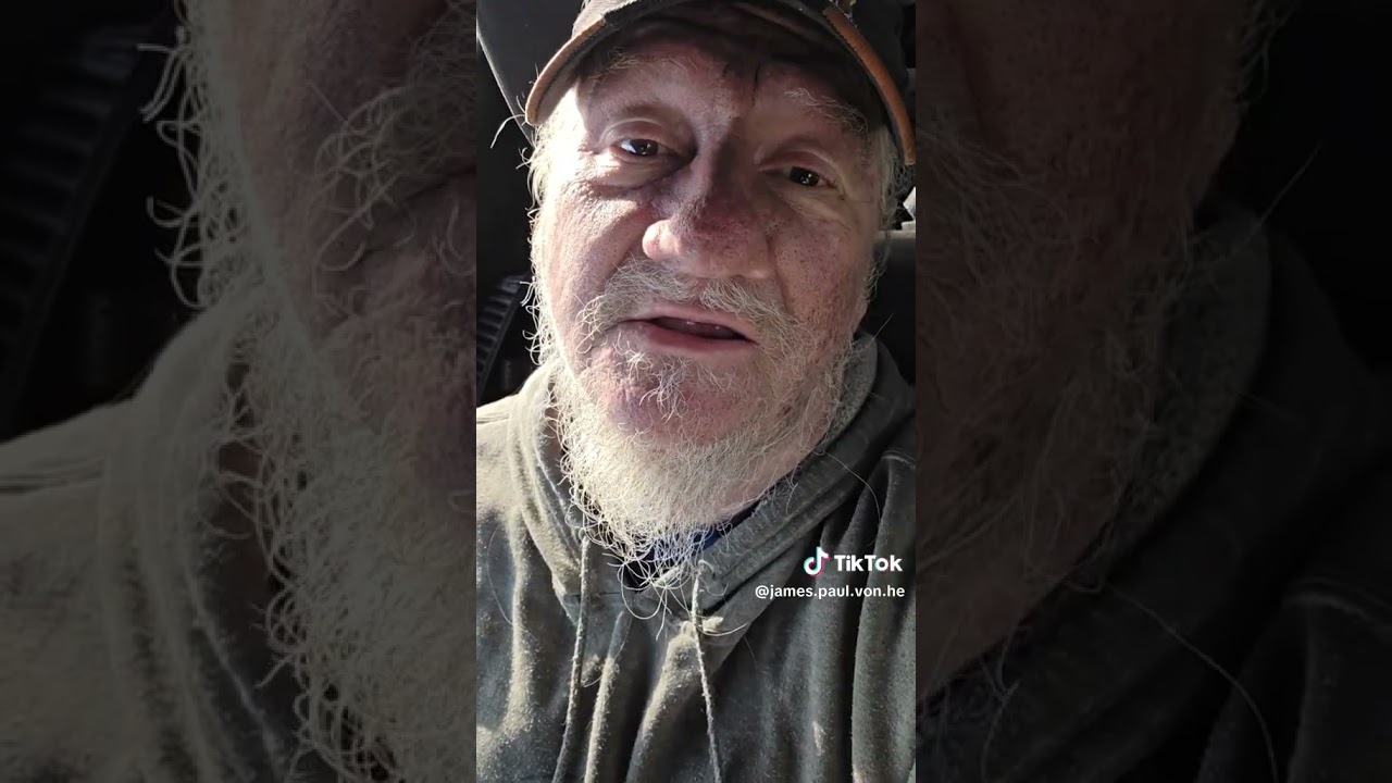 Von Story – He explains how he is so dumb he falls for fake supernatural videos Von Story – He explains how he is so dumb he falls for fake supernatural videos