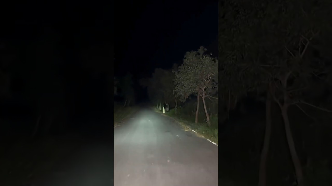 Raat me mila ek real Bhoot #bhootpret #ghost #horror #indianhorrorstory #shorts #funny #scarystories Raat me mila ek real Bhoot #bhootpret #ghost #horror #indianhorrorstory #shorts #funny #scarystories