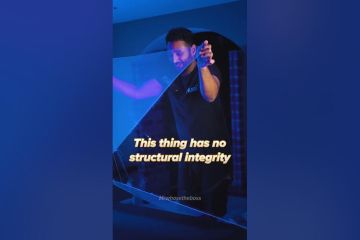 World’s Largest DIY Hologram! World’s Largest DIY Hologram!