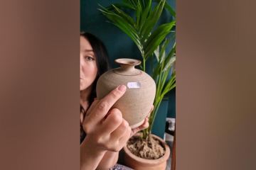 £1 Vase Upcycle into Expensive Home Decor! £1 Vase Upcycle into Expensive Home Decor!