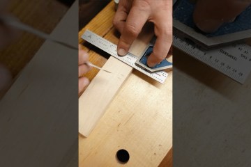 The Pro Carpenter’s Secret to Perfectly Marking a Line! The Pro Carpenter’s Secret to Perfectly Marking a Line!