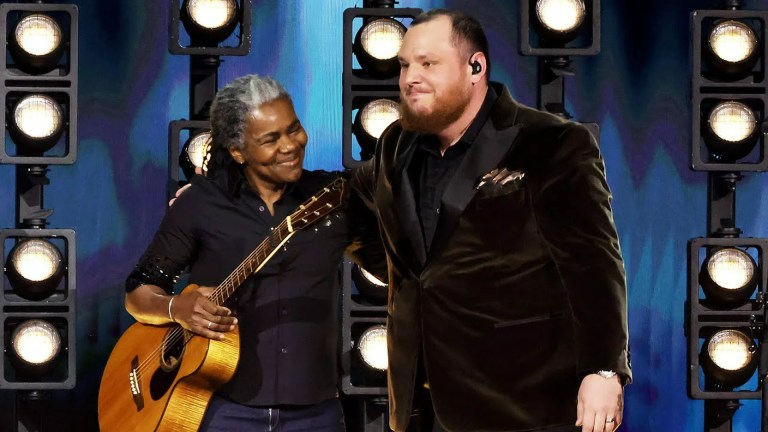 Watch Tracy Chapman Perform ‘Fast Car’ With Luke Combs at 2024 Grammys Watch Tracy Chapman Perform ‘Fast Car’ With Luke Combs at 2024 Grammys