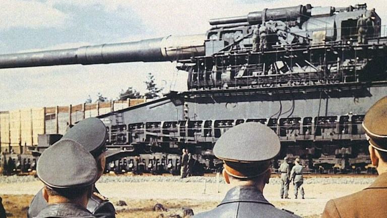 Nazi’s Great Gustav: The 800 mm Railway Gun Nazi’s Great Gustav: The 800 mm Railway Gun