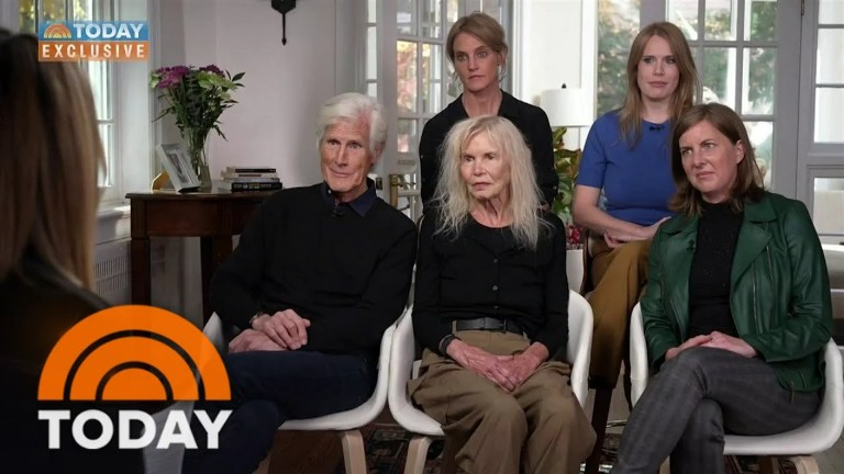 What Matthew Perry’s Mother Said About One of Their Last Conversations What Matthew Perry’s Mother Said About One of Their Last Conversations