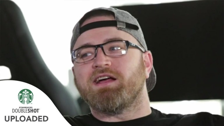 Unbox Therapy: How a Simple Video Premise Became a YouTube Powerhouse Unbox Therapy: How a Simple Video Premise Became a YouTube Powerhouse