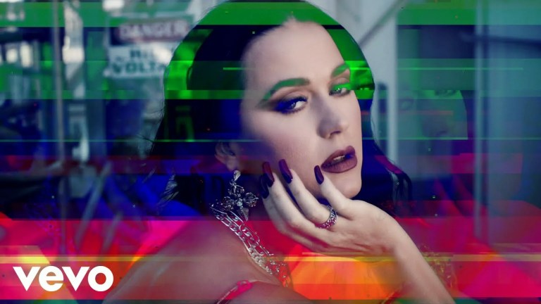 Katy Perry Posed Topless on Instagram in 2022: What the Post Showed Katy Perry Posed Topless on Instagram in 2022: What the Post Showed
