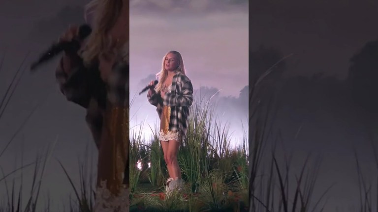 Watch Noah Kahan and Kelsea Ballerini’s 2024 ACM Awards Duet Watch Noah Kahan and Kelsea Ballerini’s 2024 ACM Awards Duet