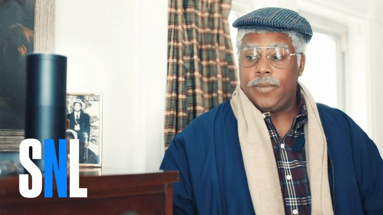 Amazon Echo Silver: The 2017 Saturday Night Live Sketch That Parodied Alexa Amazon Echo Silver: The 2017 Saturday Night Live Sketch That Parodied Alexa
