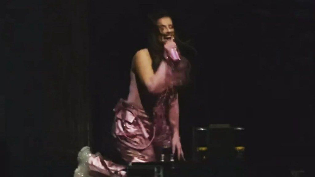 Nelly Furtado Falls on Stage at Coachella 2024 During “Eat Your Man” Nelly Furtado Falls on Stage at Coachella 2024 During “Eat Your Man”