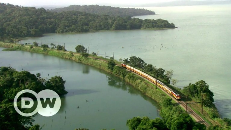 Traveling by train in Panama Traveling by train in Panama
