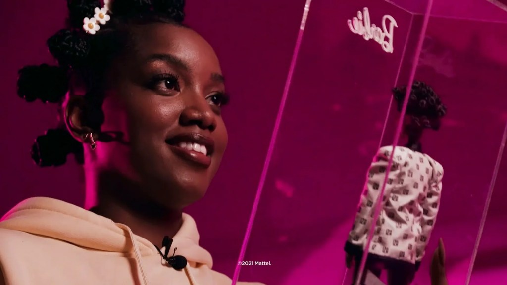 IZA ganhou uma Barbie exclusiva em homenagem da Mattel IZA ganhou uma Barbie exclusiva em homenagem da Mattel