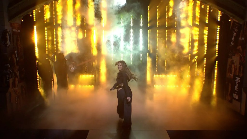 Jennifer Lopez Performs “Can’t Get Enough” and “This Is Me…Now” on SNL Jennifer Lopez Performs “Can’t Get Enough” and “This Is Me…Now” on SNL
