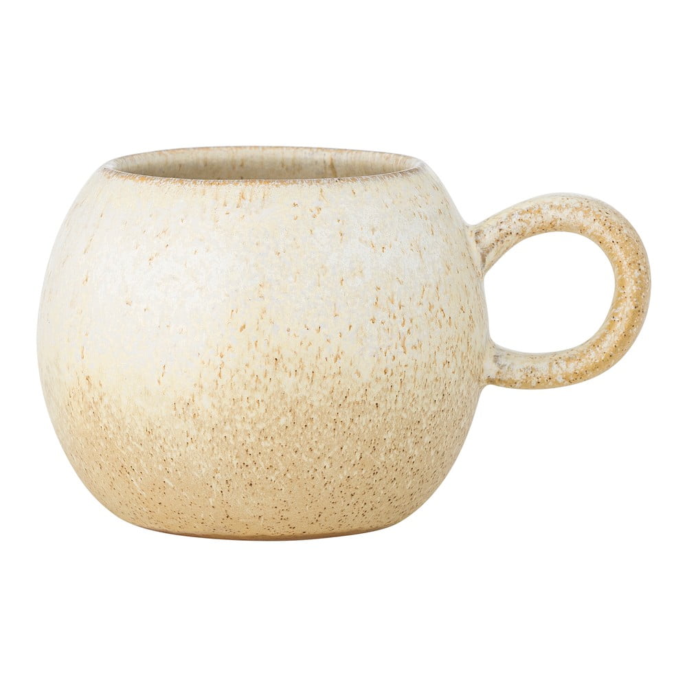 Krémový hrnek z kameniny 410 ml Paula – Bloomingville Krémový hrnek z kameniny 410 ml Paula – Bloomingville