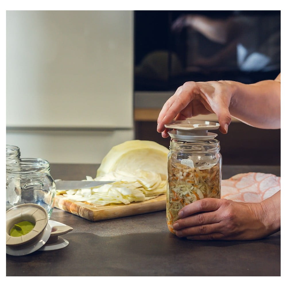 Víčka na kvašení v sadě – Plastia - Obrázek 2