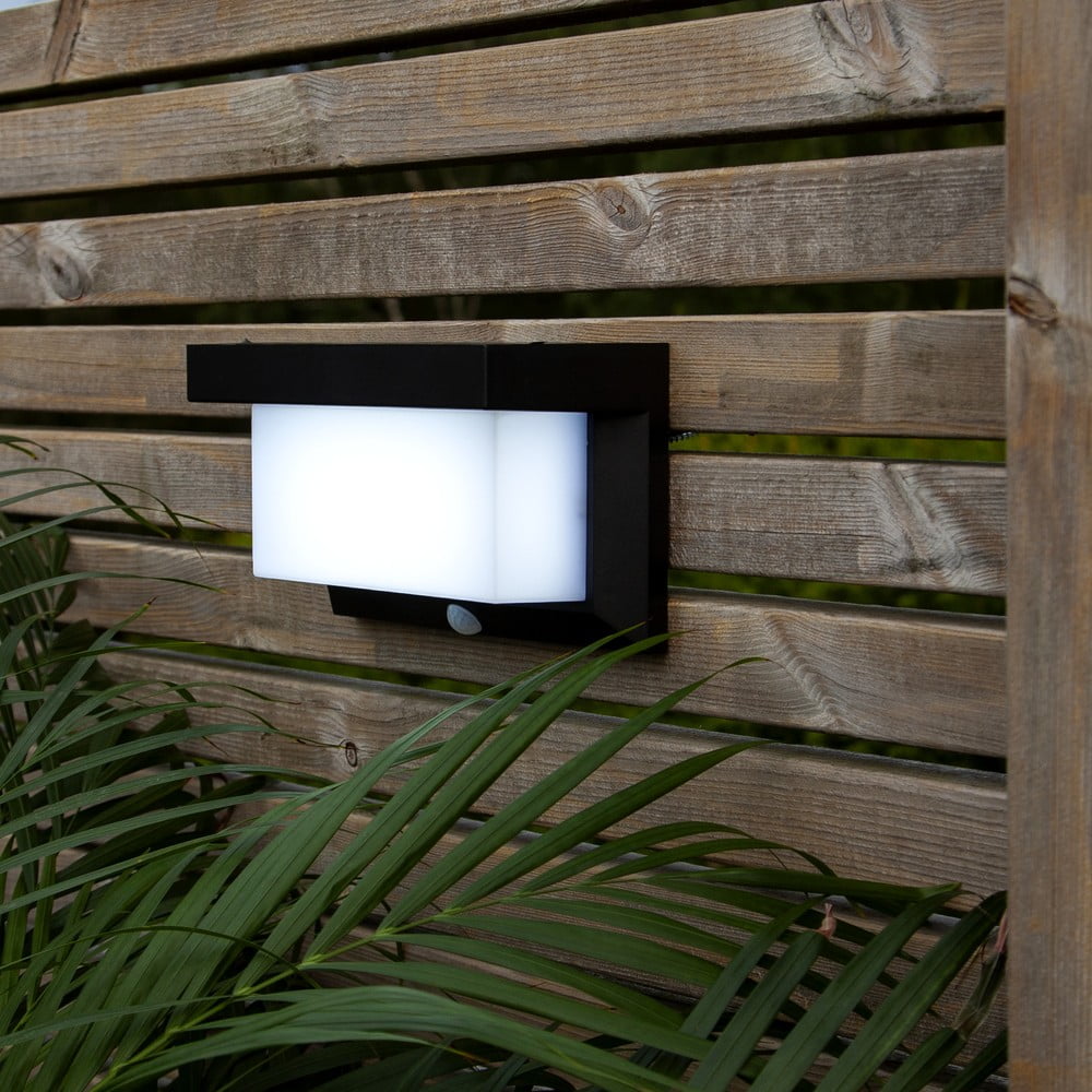 Nástěnné solární LED svítidlo Star Trading Valla, 20 x 12 cm Nástěnné solární LED svítidlo Star Trading Valla, 20 x 12 cm