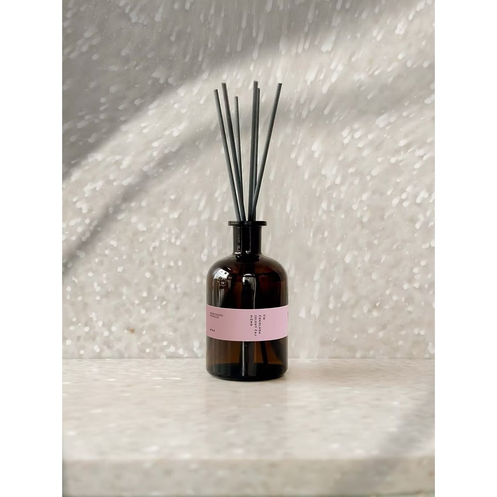 Difuzér #44 Chocolate, Fig, Musk – Perfumed Prague Difuzér #44 Chocolate, Fig, Musk – Perfumed Prague