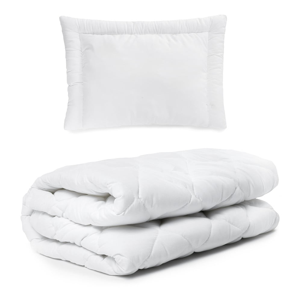 Celoroční dětský set přikrývky a polštáře do dětské postýlky 100×135 cm Stitched – Bonami Essentials Celoroční dětský set přikrývky a polštáře do dětské postýlky 100×135 cm Stitched – Bonami Essentials
