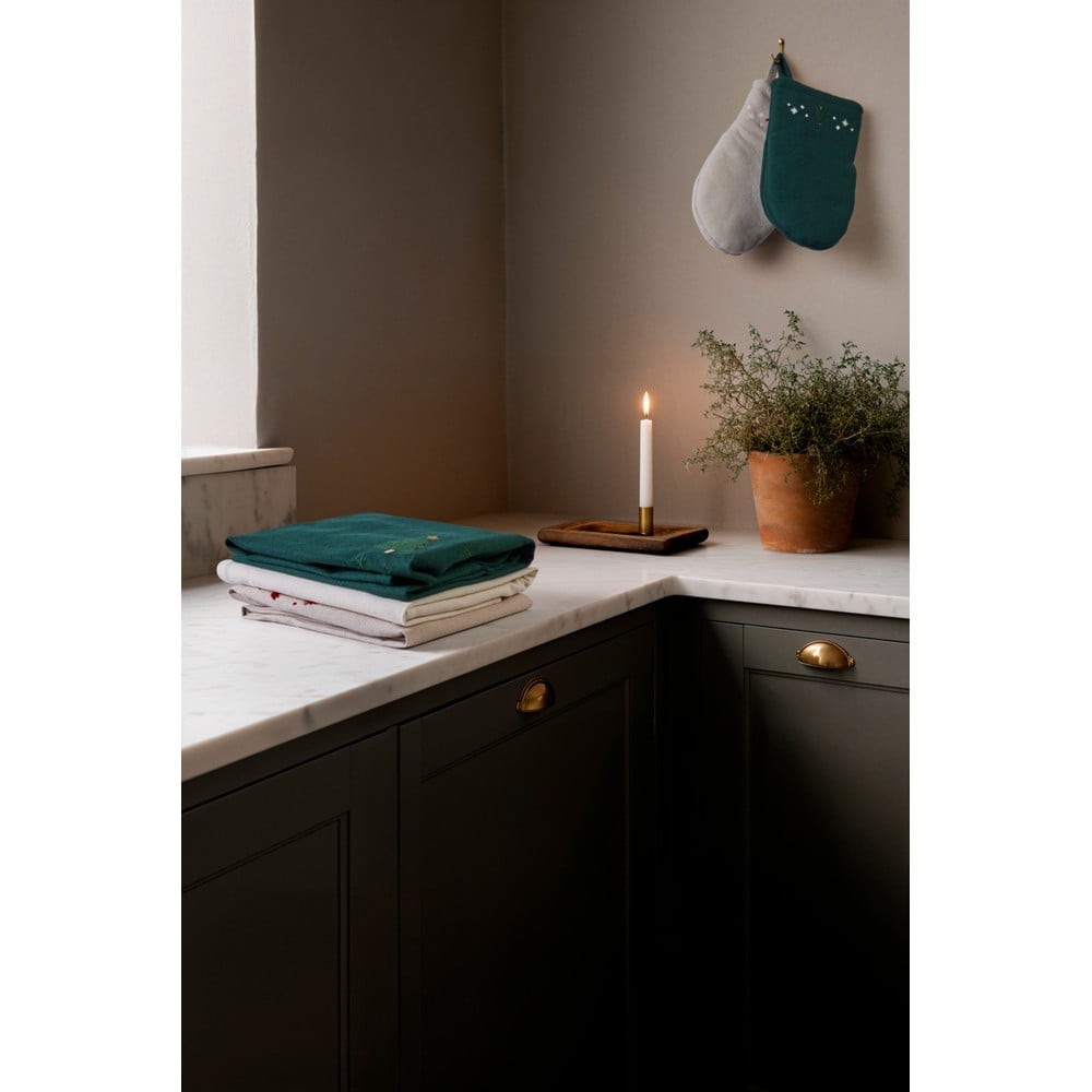 Kuchyňská rukavice s vánočním motivem Christmas Fable – JUNA - Obrázek 2