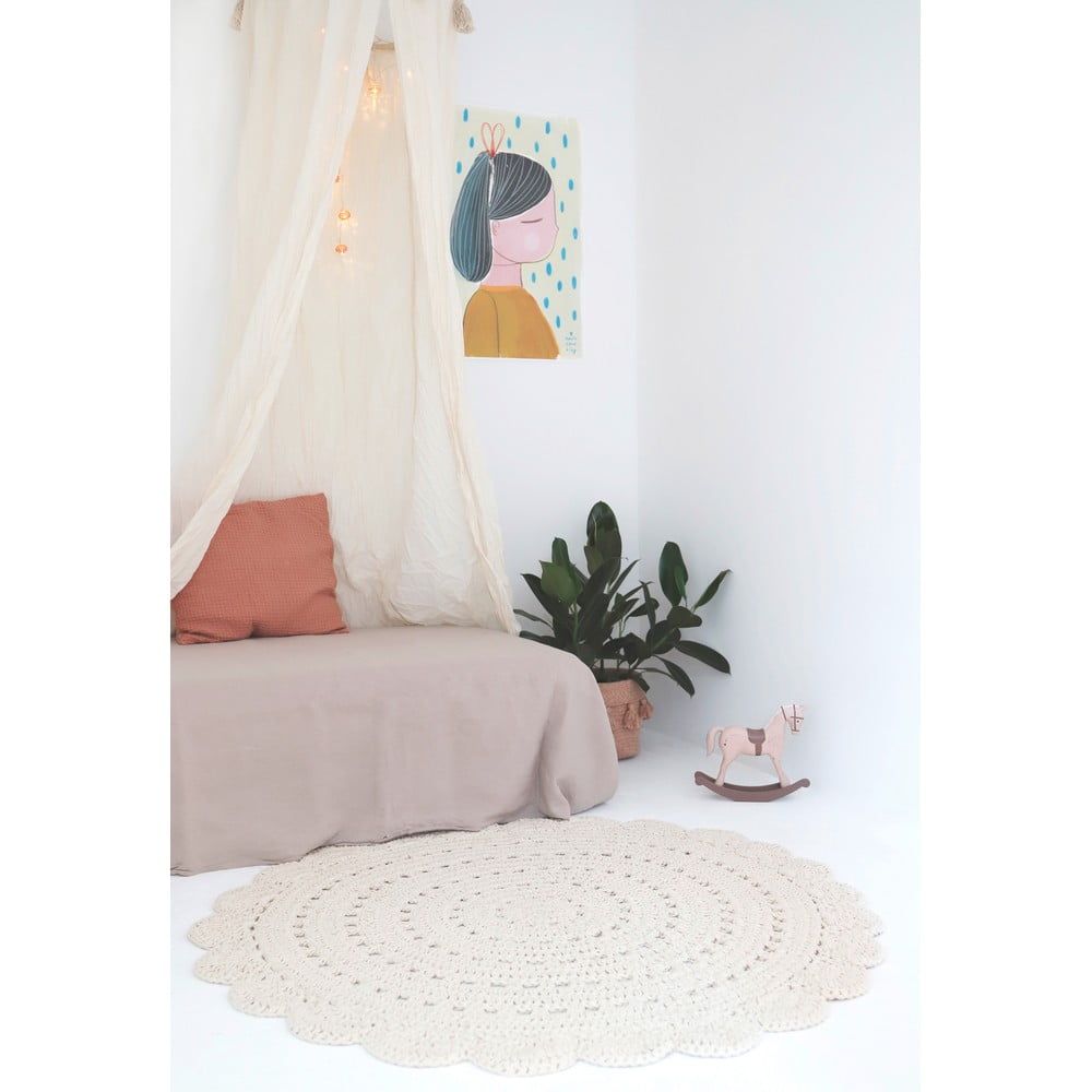 Bílý ručně háčkovaný koberec z bavlny Nattiot Alma, ø 120 cm - Obrázek 2