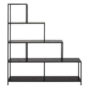 Černá knihovna v dekoru jasanu 135×150 cm Seaford – Actona