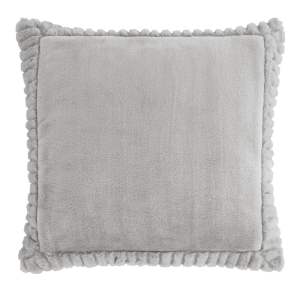 Dekorační polštář z mikroplyše 55×55 cm Velvet and Faux Fur – Catherine Lansfield