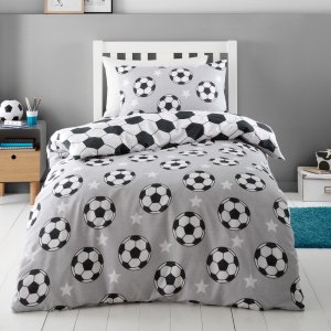 Flanelové dětské povlečení do postýlky 120×150 cm Football Stars – Catherine Lansfield