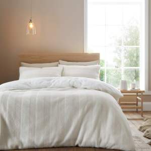 Prodloužené krémové povlečení na dvoulůžko z mikroplyše 230×220 cm Stripe Fur – Bianca