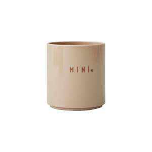 Béžový dětský hrnek Design Letters Mini Love