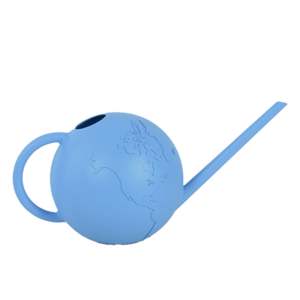 Modrá konev na zalévání Esschert Design Globus, 1,5 l